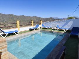 Casa Villazo II، فندق في Almáchar