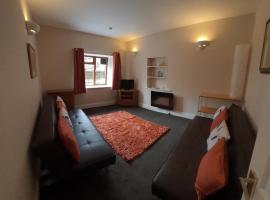 Cosy Apartment Close to Tunnels Beaches, hotel in Ilfracombe