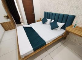 HOTEL Sunsine, hotel berdekatan Lapangan Terbang Devi Ahilya Bai Holkar - IDR, Indore