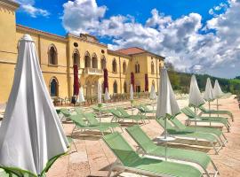 Parc Hotel San Pietro, hotel en Spiazzi Di Caprino