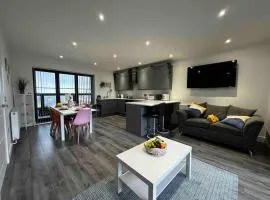 Seashell - Hornsea Duplex Apartment with Sea Views and Balconies