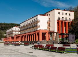 Nowy Dom Zdrojowy, khách sạn ở Krynica Zdrój