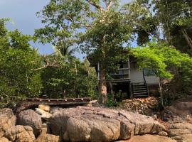 The Big House, cottage in Koh Chang Ranong