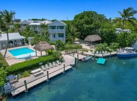 Bayberry Key - Waterfront Boutique Resort, Dock, Direct Water views!