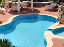 2 bedrooms apartement with shared pool enclosed garden and wifi at Crispiano