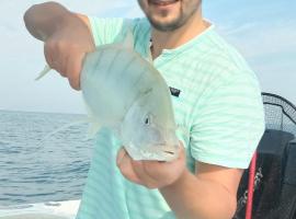 Dubai fishing trip 5 hours, hotel a Dubai