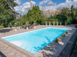 Villa Arzella - 5min from Formula 1, Beautiful pool, 6 people, hotel en Imola