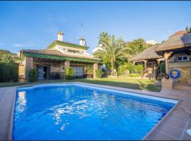 Villa For Families los Agaves, villa em La Cala de Mijas