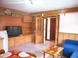 3 bedrooms house with city view balcony and wifi at Esparreguera, hotell i Esparreguera