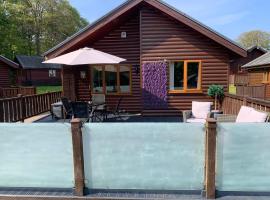 Rocco's Lodge a beautiful 3 bedroom holiday home, holiday rental in Sewerby