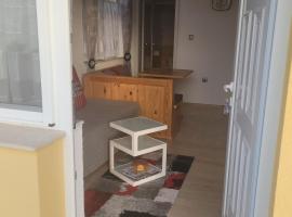 Strumyani tiny flat, cabaña o casa de campo en Sandanski
