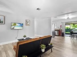 Cozy Private Rooms in Shared Home - Close to Peanut Island