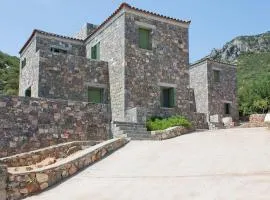 Tzouzos-Kordopateika villa in Prosilio, Kardamyli