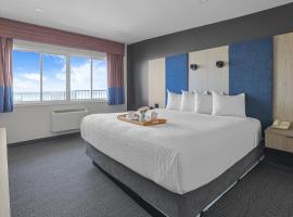 Ramada by Wyndham Jordan/Beacon Harbourside Resort, hotel di Jordan