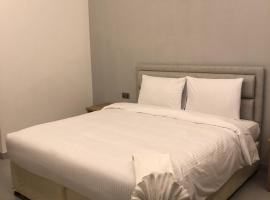 Iveria Hotel Apartments, hotel with parking in Ḩayl Āl ‘Umayr