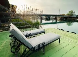 Bianca - Waterfront Villa, Best location
