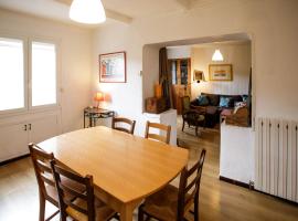 Gite rue Tranquille, vacation home in Padern