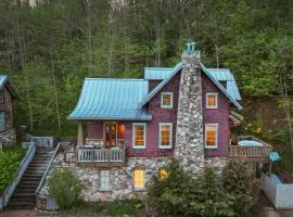 Mtn Views Hot Tub Close to Asheville