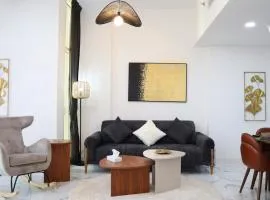 The Grove Retreat - Cozy 2BR Comfort Home in Masdar City, Near Masdar Institute