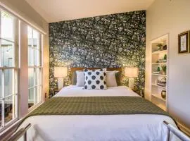 The Magnolia Retreat in Historic Savannah 1BR