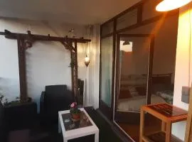 Chambre pour 4 chez Rihani près de la Tour Eiffel
