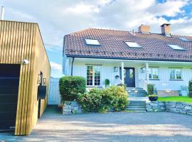 Apartment on idyllic Bygdøy with free parking, hotel with parking in Oslo