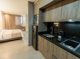 Amari Living Suites, hotel cerca de Aeropuerto Internacional Ernesto Cortissoz - BAQ, Barranquilla