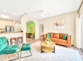 3BR Condo with Pool and Hot Tub Close to Disney