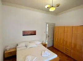 Retro Apartment 78m2