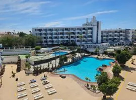 Corbeta 427 aircon and 3 pools