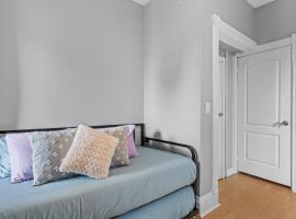 Stylish 2bd, DT, Lndry & Prkng, apartment in Windsor
