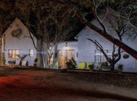 Holistic Hive Retreat House, ubytov&aacute;n&iacute; s možnost&iacute; vlastn&iacute;ho stravov&aacute;n&iacute; v destinaci Livingstone