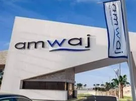 AMWAj
