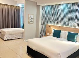 Bayside Hotel 14 Monty Naicker(Pinestreet), hotel in Durban