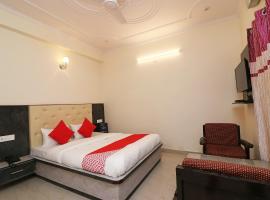 OYO Dev Hills Hotels & Resorts, viešbutis mieste Rājpur
