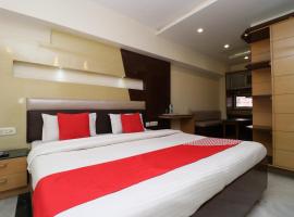 OYO Flagship Vivek International Hotel, hotel s 3 zvjezdice u gradu 'Jalandhar'
