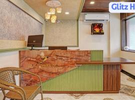 New Golden By Glitz Hotels, hotell i Navi Mumbai