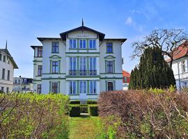 Villa Bella - direkt an der Promenade, Hotel in Ahlbeck