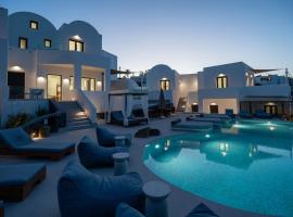 CUORE SANTO SUITES, serviced apartment in Fira