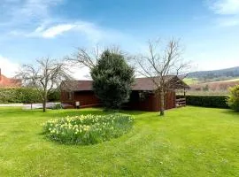 Holly Lodge sleeps 6-10 wheelchair access