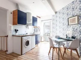Alfama III - French balcony and smart check-in