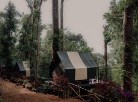 Wonderwoods Tent Camping Munnar, luxe tent in Munnar