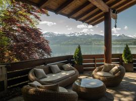 Lakeside Chalet with Panorama View, hotel en Thun