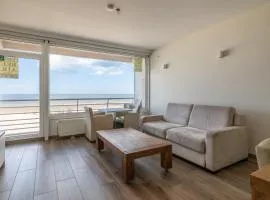 Luxury Family Apartment with Seaview and Jacuzzi bathtub T48