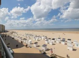 Luxury Family Apartment with Seaview and Jacuzzi bathtub T48