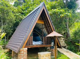 Seattle Knuckles, glamping site in Rangala