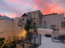 Atrium Suites Mallorca, B&B in Porreres