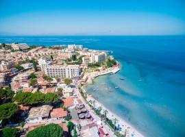 Marti Prime Beach Hotel, отель в Кушадасах