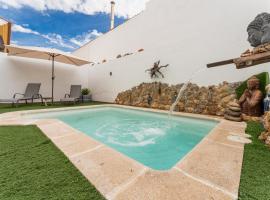 Casa Rural con piscina, Hogar de Zoe, cheap hotel in Trujillanos