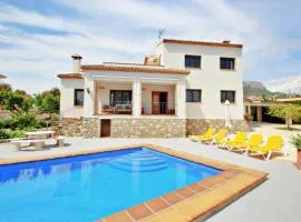 Maite - spacious villa with views and private pool in Calpe